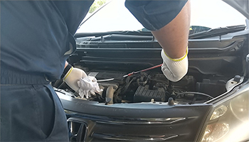 エンジンオイル汚れ確認