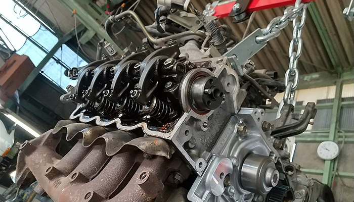 エンジン吊り下げ